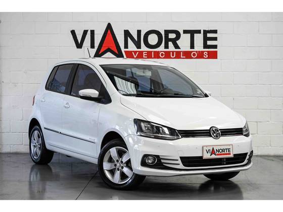 VOLKSWAGEN FOX 1.6 MSI HIGHLINE 16V FLEX 4P MANUAL VOLKSWAGEN FOX 1.6 MSI HIGHLINE 16V FLEX 4P MANUAL